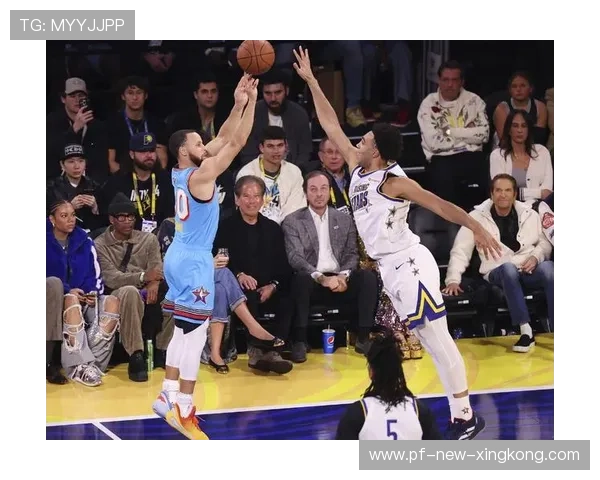 利拉德超远出手，防守来不及反应